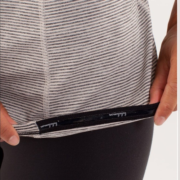 Lululemon run: catch me tank - Picture 6 of 8